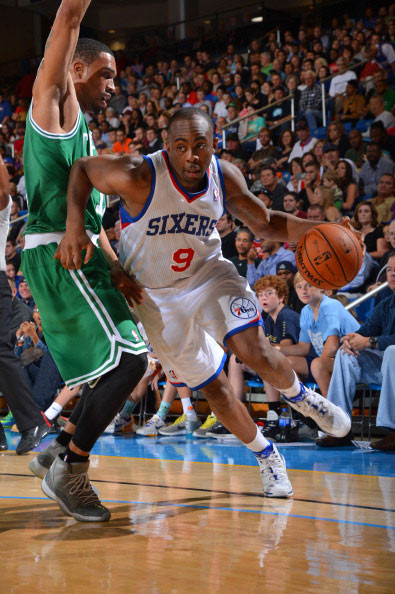 NBA战报：马克西22分9板7助，76人115-103击败篮网（76人115-103力克篮网，马克西22+9+7全面开花）