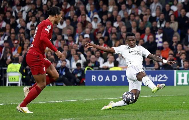 替补球员连续建功，证明球队深度（替补接连建功，凸显阵容厚度）