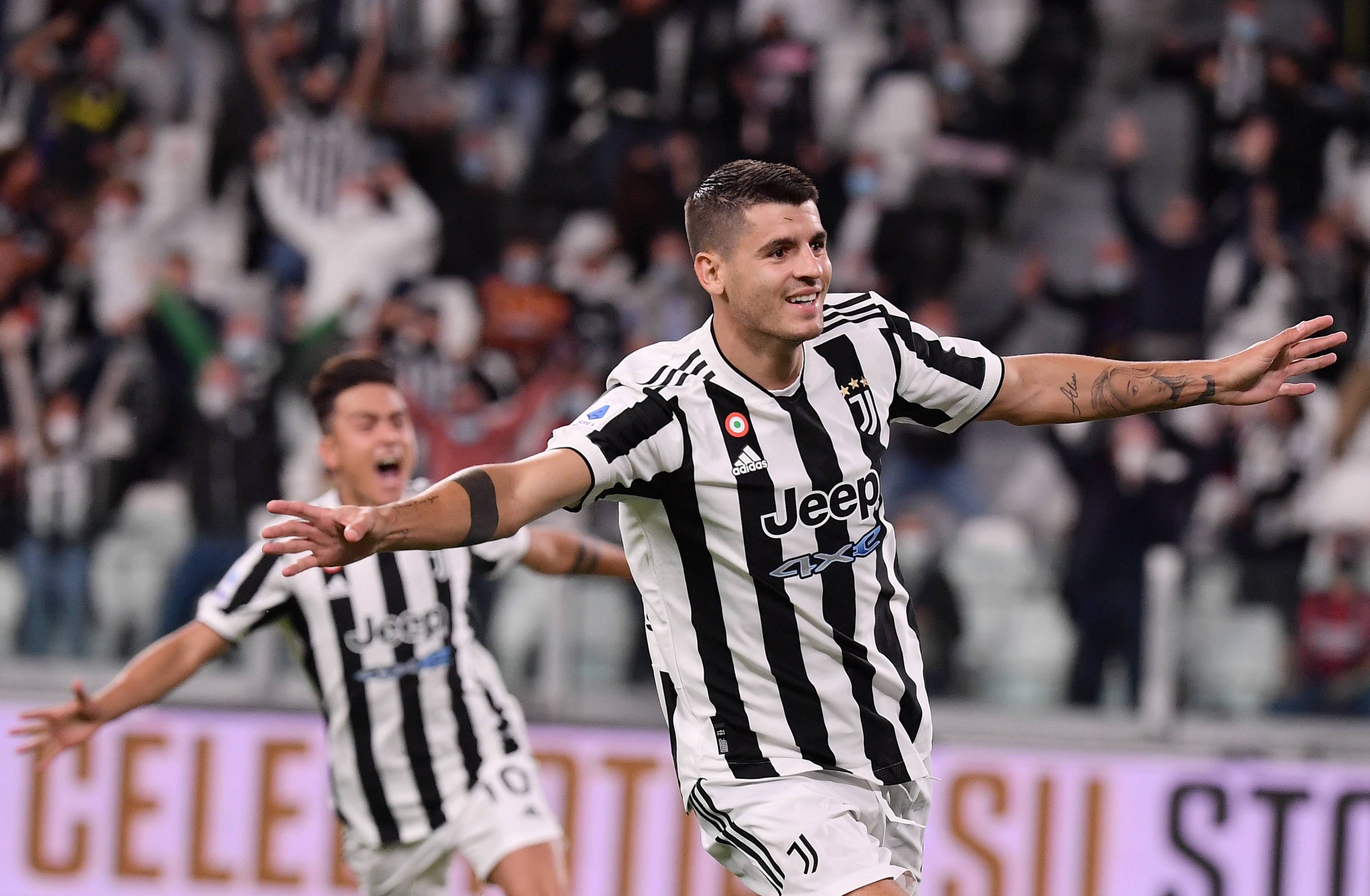 11助攻0失误！詹姆斯本赛季第二次助攻上双且失误不超1次（詹姆斯11助攻零失误，本季第二次助攻上双且失误不超过1次）